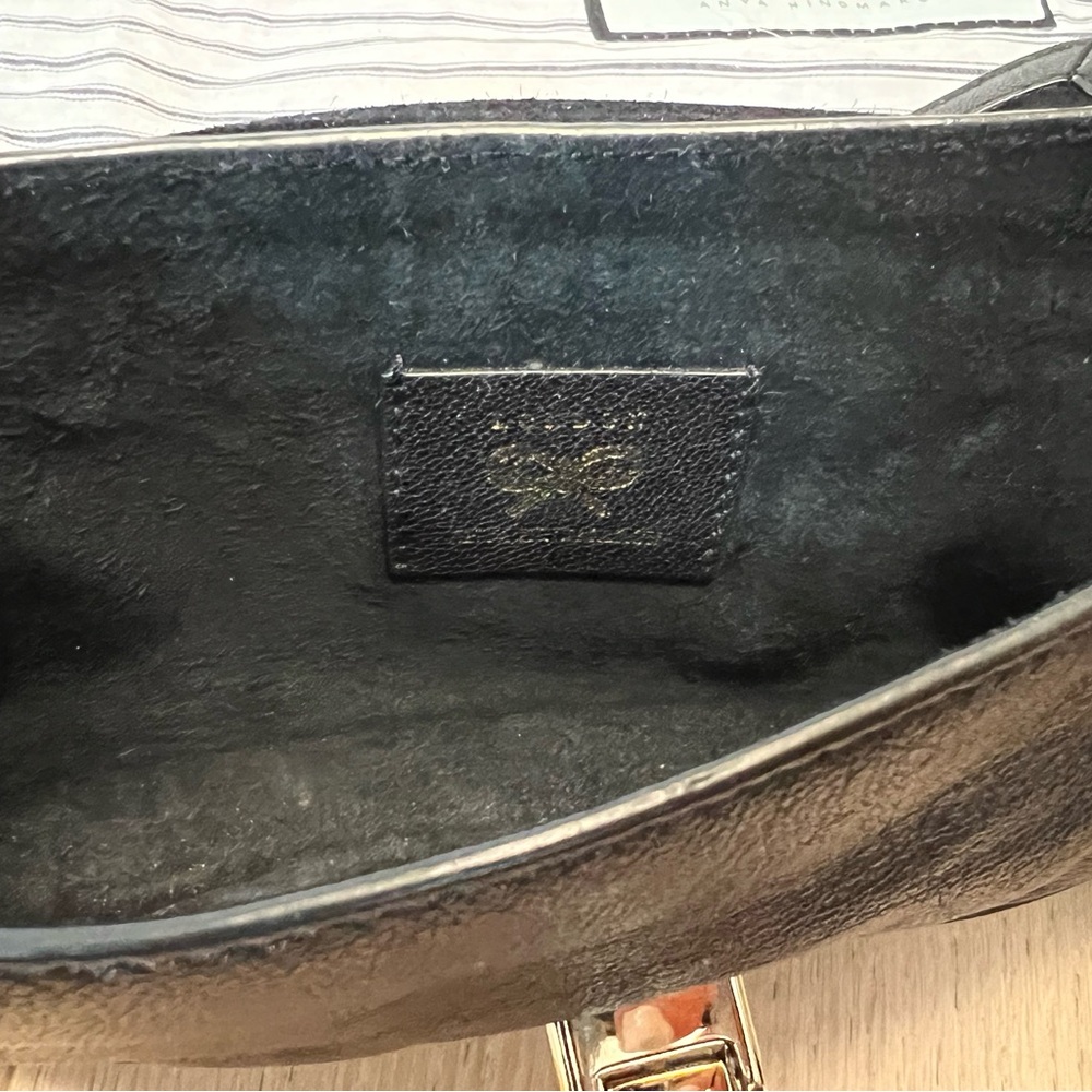 Anya Hindmarch black clutch with metal hardware - Picture 6 of 6